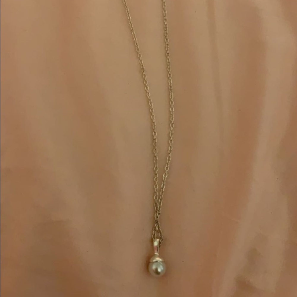 pearl necklace